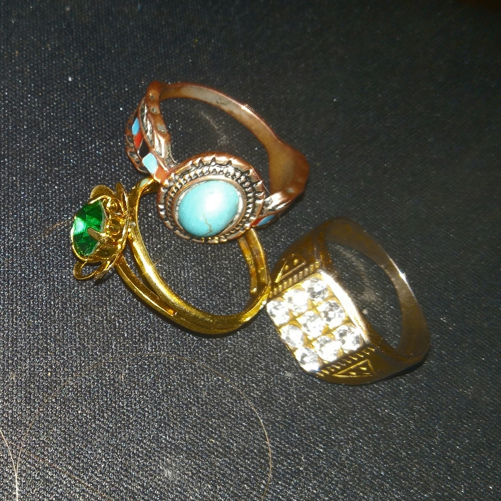 Elegant Gold and Silver Ring Set